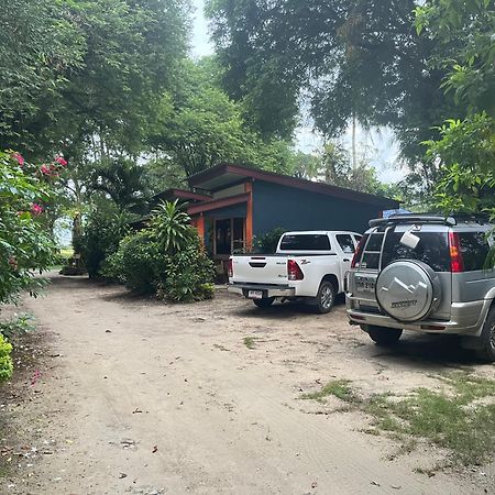 Garden Bungalow Resort ท้ายเหมือง ภายนอก รูปภาพ