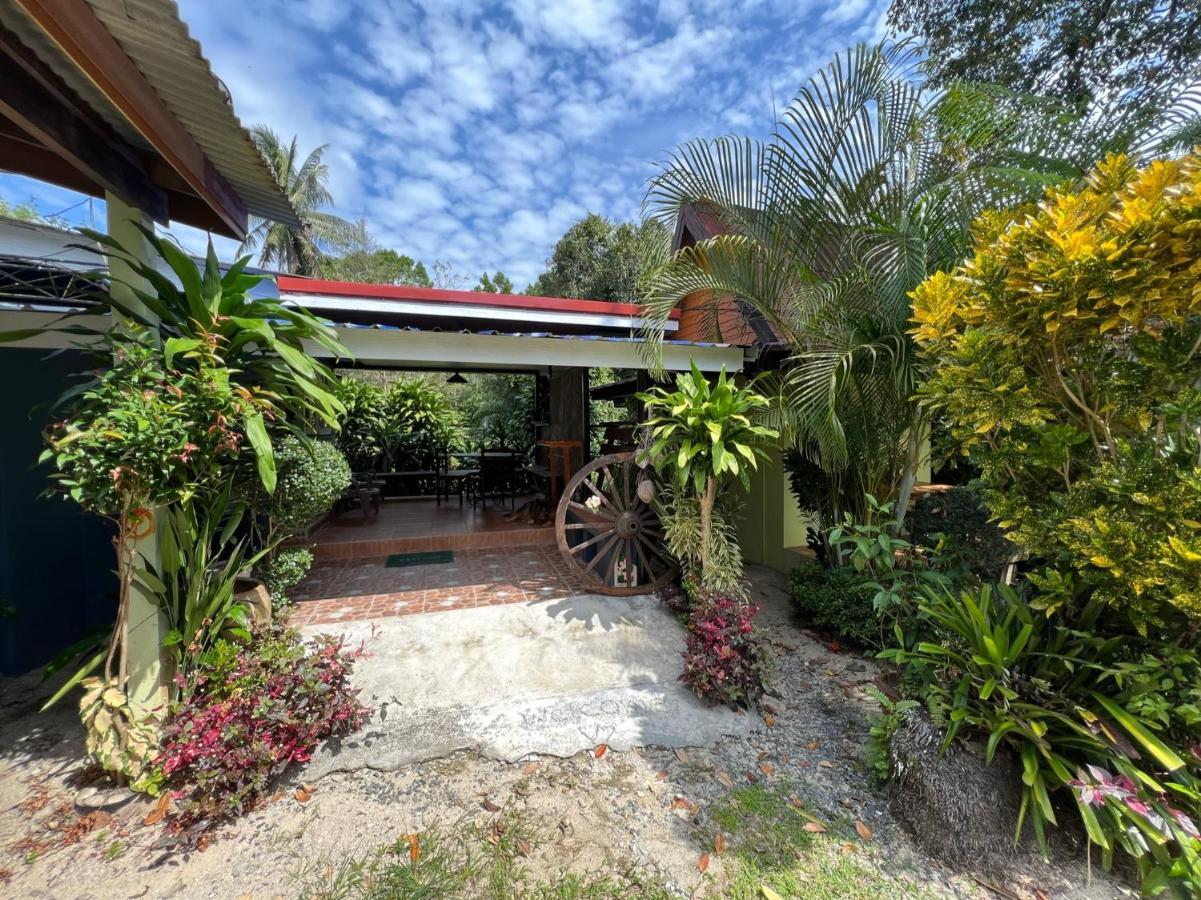 Garden Bungalow Resort ท้ายเหมือง ภายนอก รูปภาพ