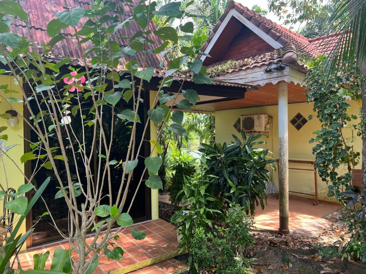 Garden Bungalow Resort ท้ายเหมือง ภายนอก รูปภาพ