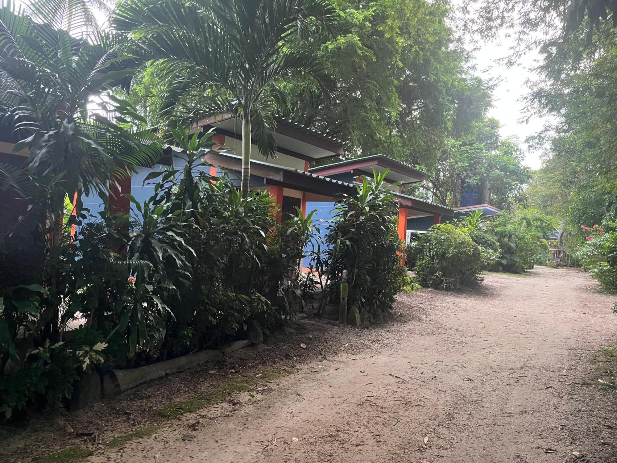 Garden Bungalow Resort ท้ายเหมือง ภายนอก รูปภาพ